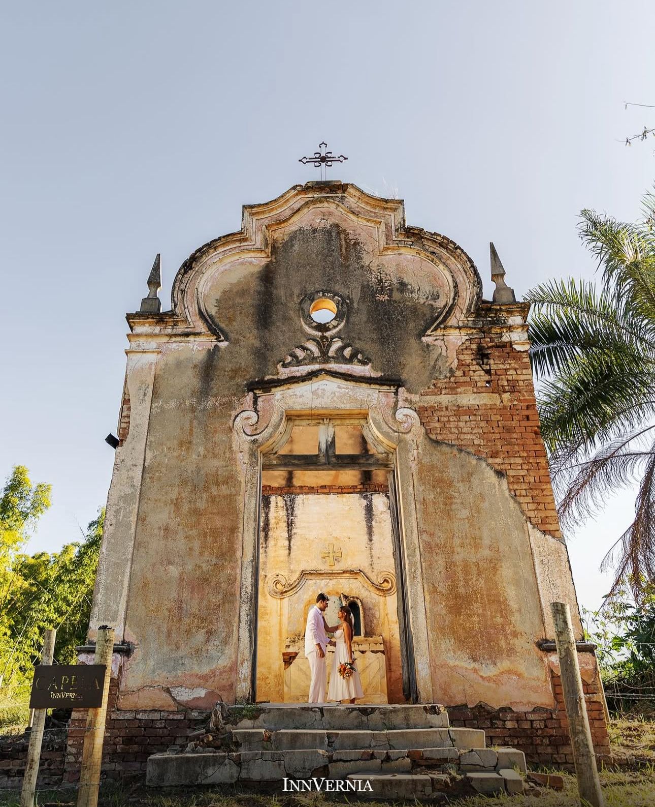 Capela centenária na Vinícola InnVernia - casamento em vinícola